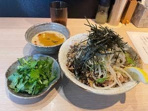 四一一 はなれ