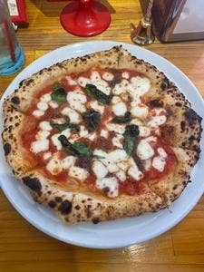 ピッツェリア・ダ・ジーノ 神野本店