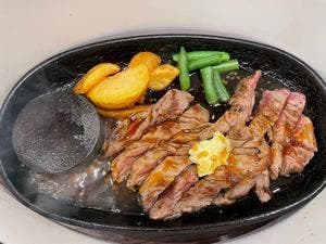 旨んまーいステーキ 大阪駅前第3ビル店