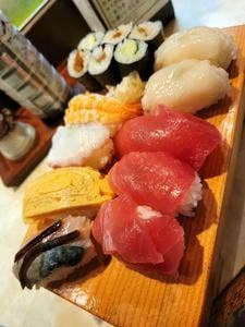 助寿司
