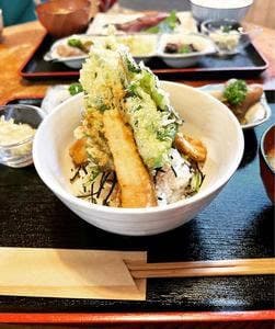 和彩あきら