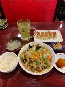 24時間 餃子酒場 中野店
