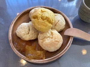 ラ・ターブル・ドゥ・イズミ