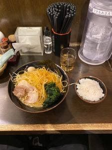 壱角家 西新宿店