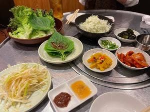 豚ママ 本店