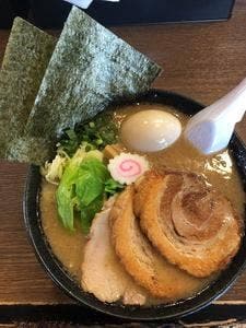 三角屋 暖