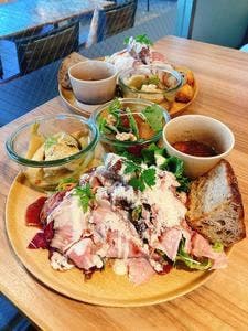 grill&deli LAVE