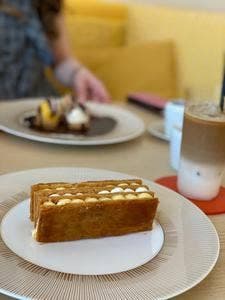 LE CAFE V ルイ・ヴィトン メゾン 大阪御堂筋