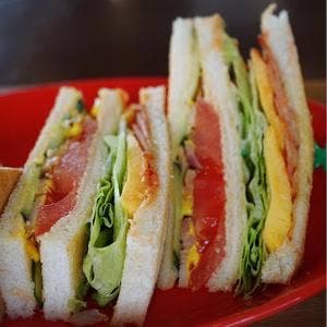 木もれ陽のテラス