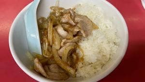 中華料理 吾作 東口店