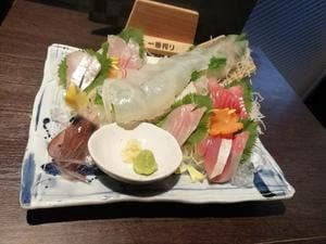 魚と旬菜と日本酒 炙りのどまん中