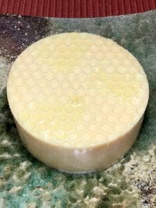発酵バターとはちみつの芳醇スイーツ専門店 BUTTER & bee