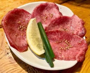肉人 三茶店