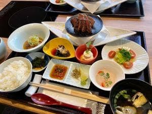 肉会席 ゆかわ
