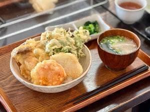 地球畑カフェ 草原をわたる船