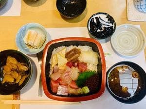 すし 徳一