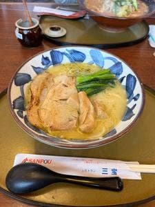 三宝亭 亀貝店