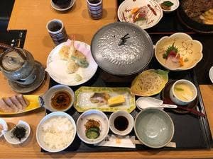 木曽路鶴見寺尾店