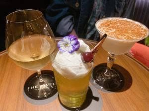 THE LIVELY BAR 東京麻布十番