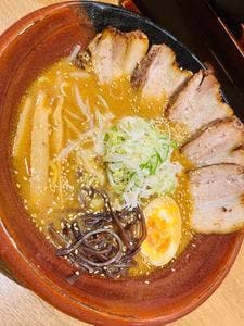 吉山商店 なんばラーメン一座店