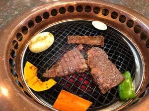 炭火焼肉 盛