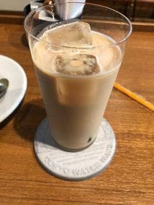CRUISE AND THE CAFE