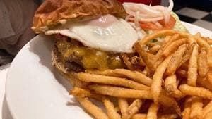 サニーダイナー 本店