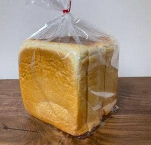 焼きたて食パン 一本堂