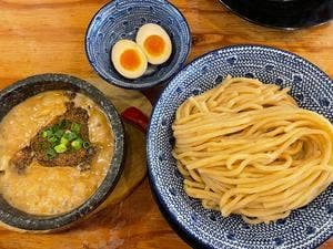 下品なぐらいダシのうまいラーメン屋 沖縄園田店