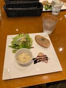 トラットリア ピッツェリア ISOLA FELICE