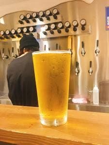 スワンレイク パブ エド 田町店