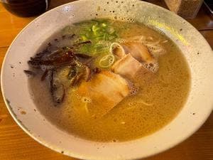 豚骨らぁめん 華一