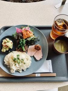 KIIIYA cafe&hostel