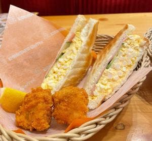 コメダ珈琲店 エミフルMASAKI店