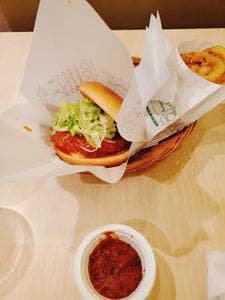 モスバーガー 調布南口店