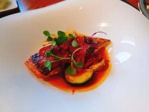 restaurant R
