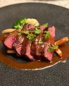 DINING 六区