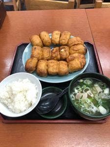 ホワイト餃子 高島平店