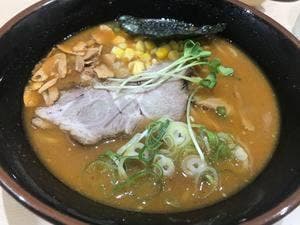 へそまがりラーメン