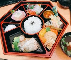 懐石料理さとし