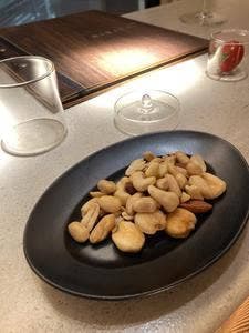 チーズケーキとワイン BAR LUX