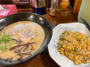 極とんラーメン 元町店
