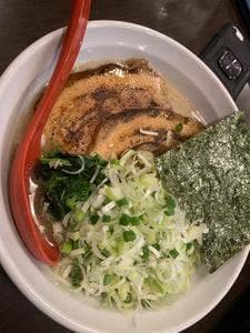 麺や つか田