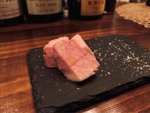 ワイン バー オネスト