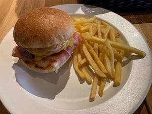 カフェ 相楽園パーラー