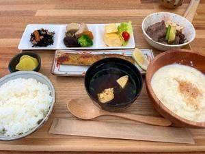 嬉野とうふ のせ VISON店