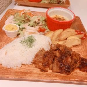 LUFFLE CAFE