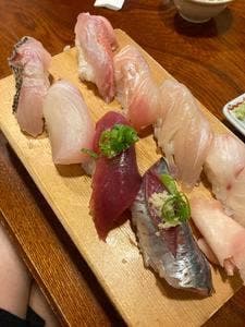 魚八寿し