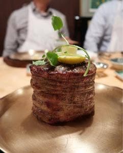 ステーキハウスキッチンリボン