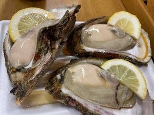 鮮魚直売所 元気な浜店 道の駅鳥海ふらっと